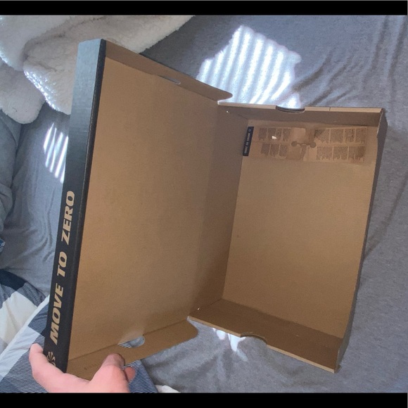 Air Force One ‘07 LV8’ Toasty. never worn. i have tags and box but tags are off. - Picture 6 of 6